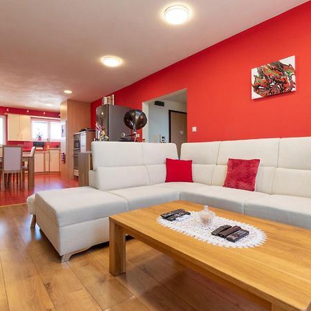 Sherpa'S Hostel High Tatras Štrbské Pleso Zewnętrze zdjęcie