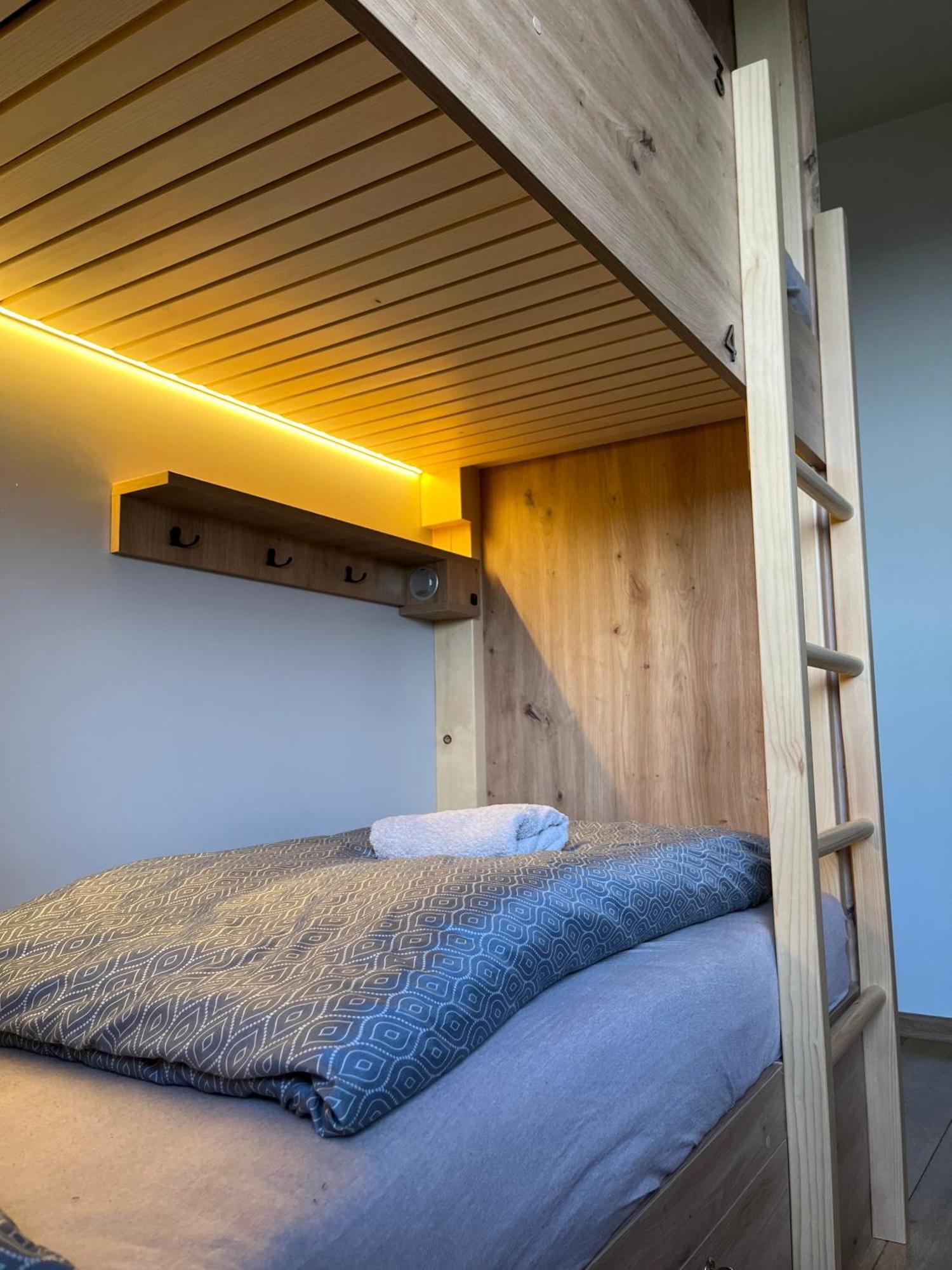Sherpa'S Hostel High Tatras Štrbské Pleso Zewnętrze zdjęcie